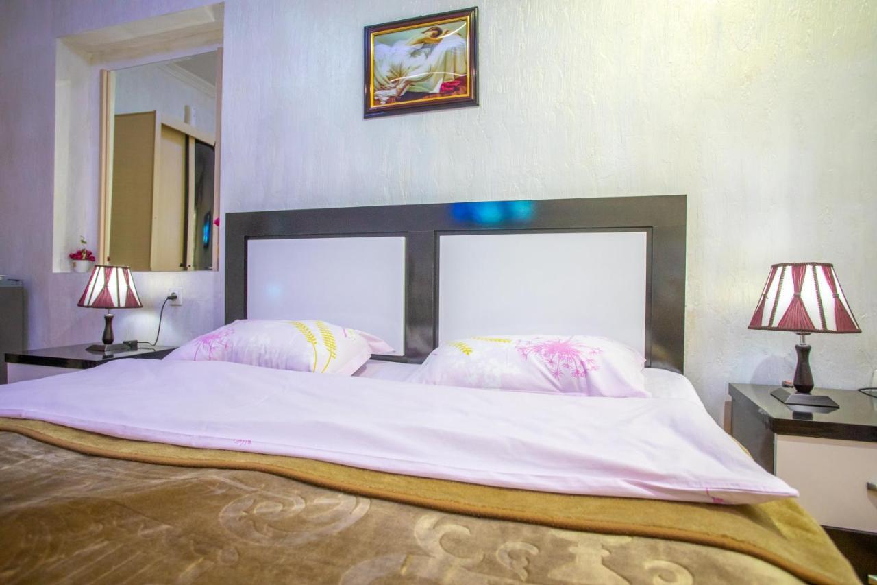 Hotel Mkudro Kutaisi Dış mekan fotoğraf